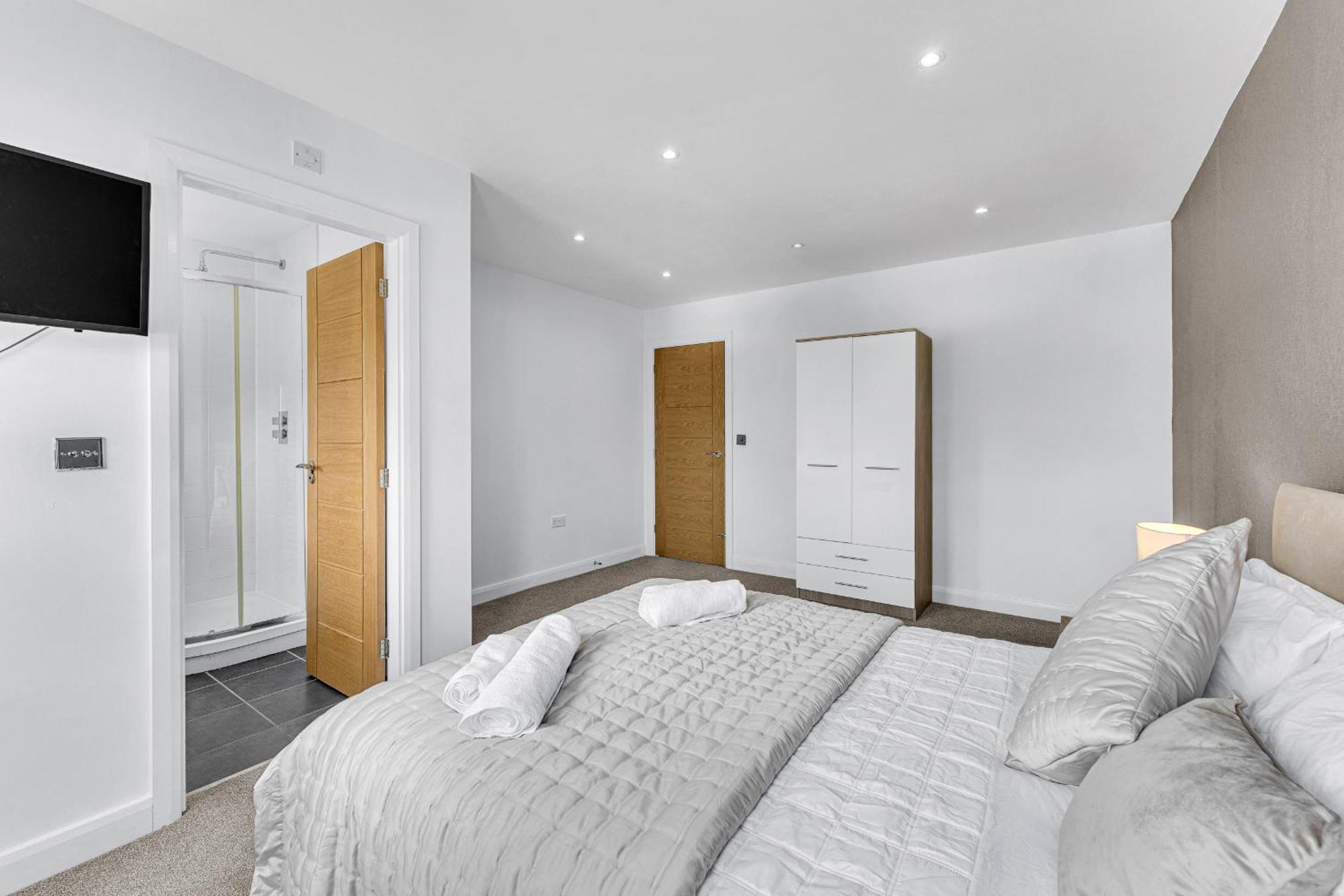 Brook Meadow House, 4 Bed House, Manchester Astley  Eksteriør billede